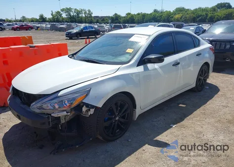 2018 Nissan Altima 2.5 Sr из США, поврежденный, VIN 1N4AL3AP9JC181369